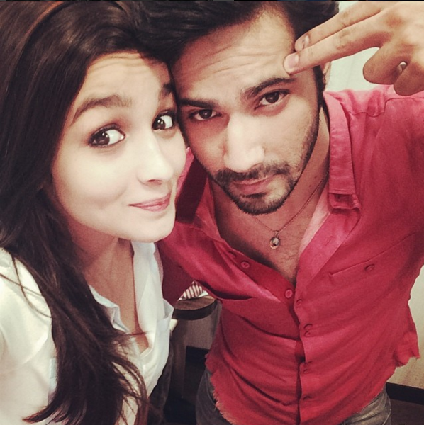 This picture shows the incredible chemistry shared by Alia Bhatt and Varun Dhawan.