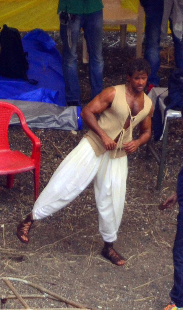 Bollywood actor Hrithik Roshan shooting for Mohenjo Daro