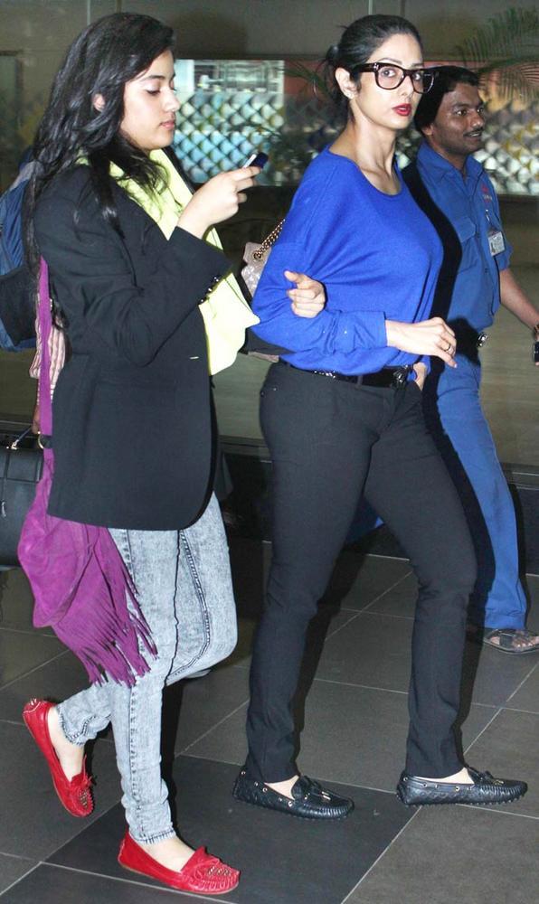 Sridevi and Jhanvi Kapoor, the stylish mother-daughter duo.