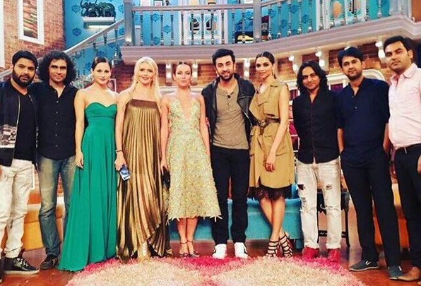 Tamasha team on CNWKS