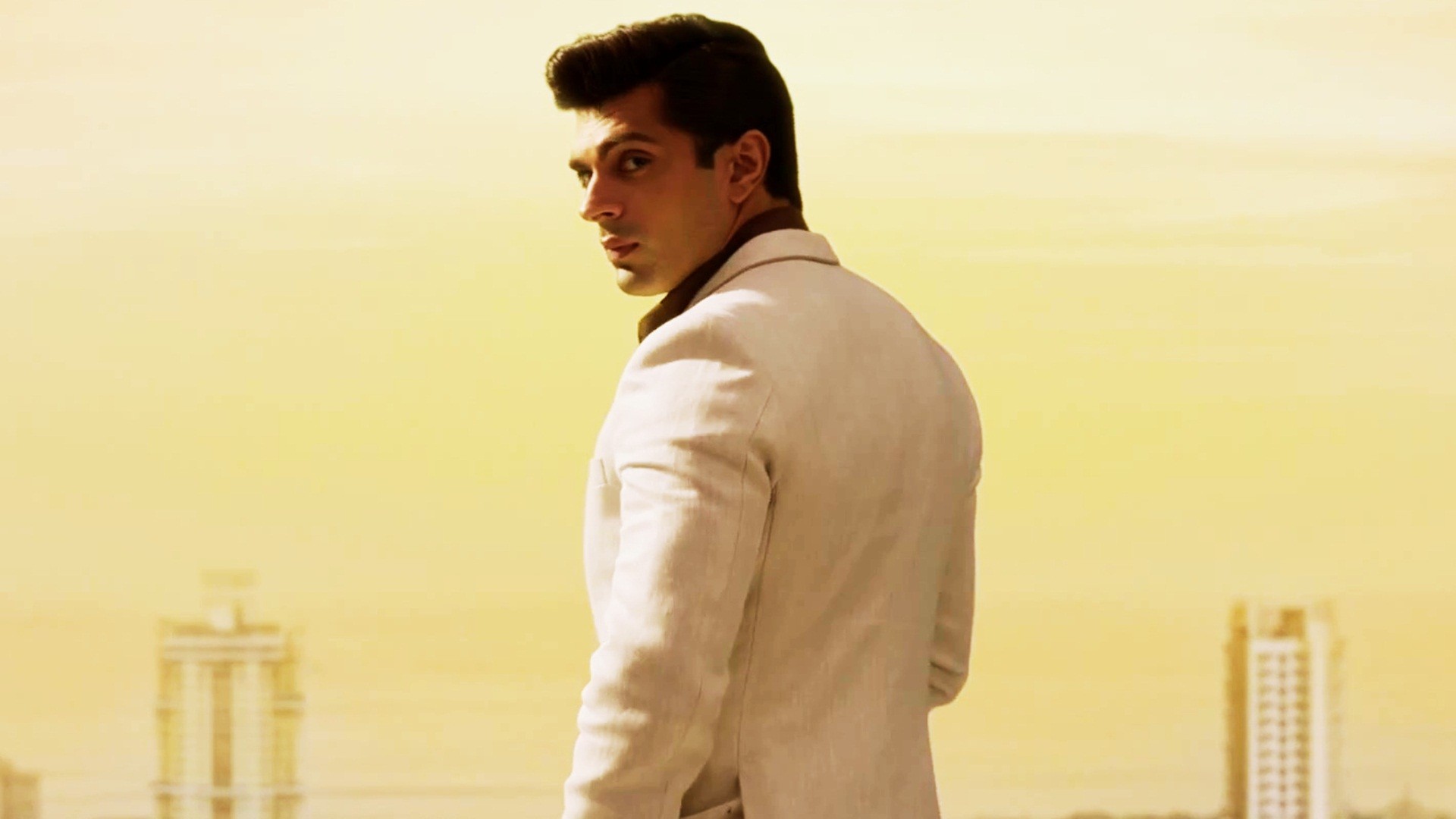 Karan Singh Grover in Hate Story 3