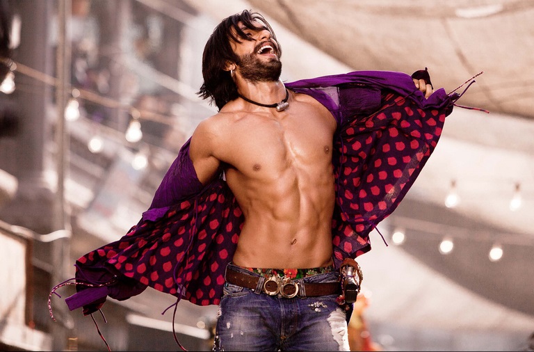 Goliyon Ki Rasleela Ram-Leela (2013)