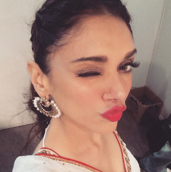 Aditi Rao Hydari sexy pout