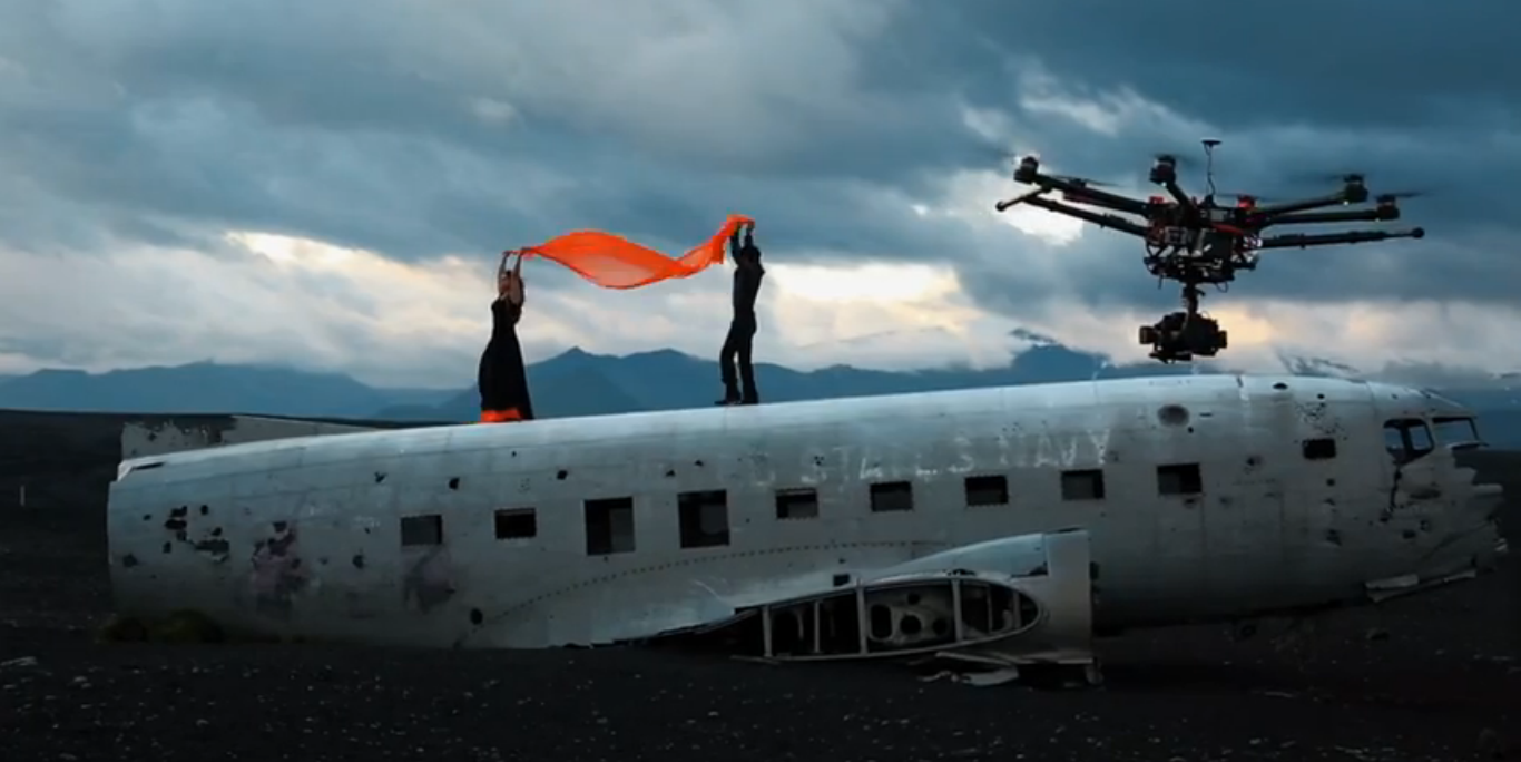 Check out - Stills from Shah Rukh Khan - Kajol's 'Gerua' song