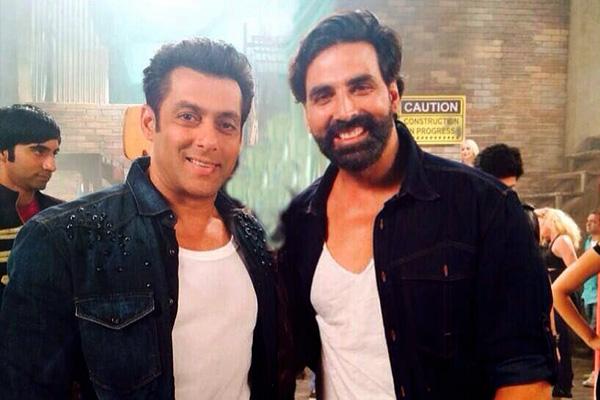 OMG! Akshay Kumar to co-host Salman Khan's Bigg Boss 9?
