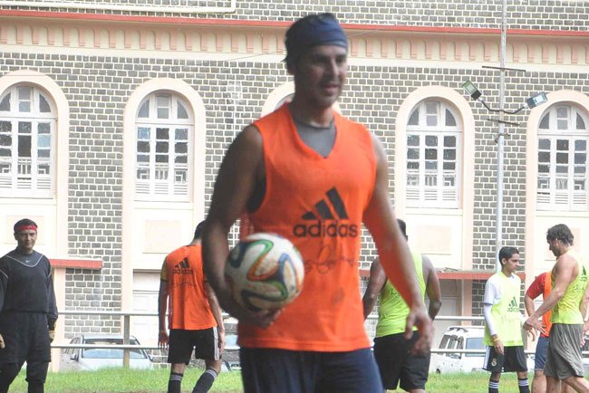 Dino Morea: I love playing football