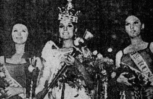 Zeenat Aman Facts