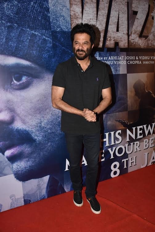 Anil Kapoor posing for camera at Wazir screening