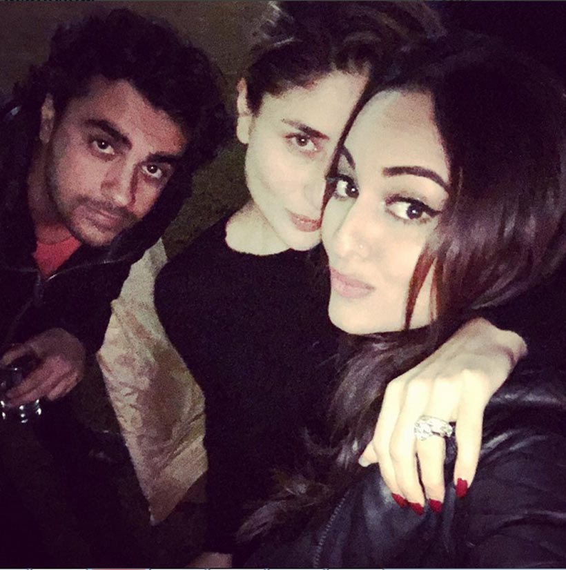 Kareena with Sonakshi selfie moment