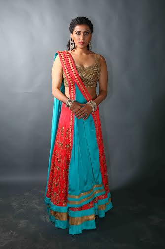 Mannara Chopra in pink and blue traditional outfit