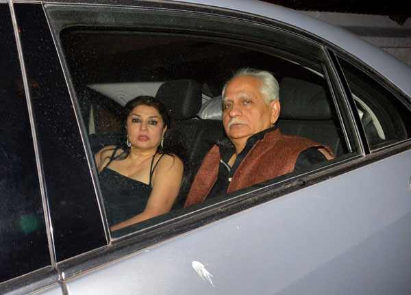 Ramesh Sippy and Kiran Juneja at Sanjay Khan's birthday bash