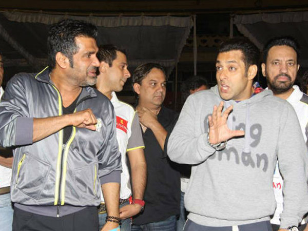 Salman Khan with Suniel Shetty