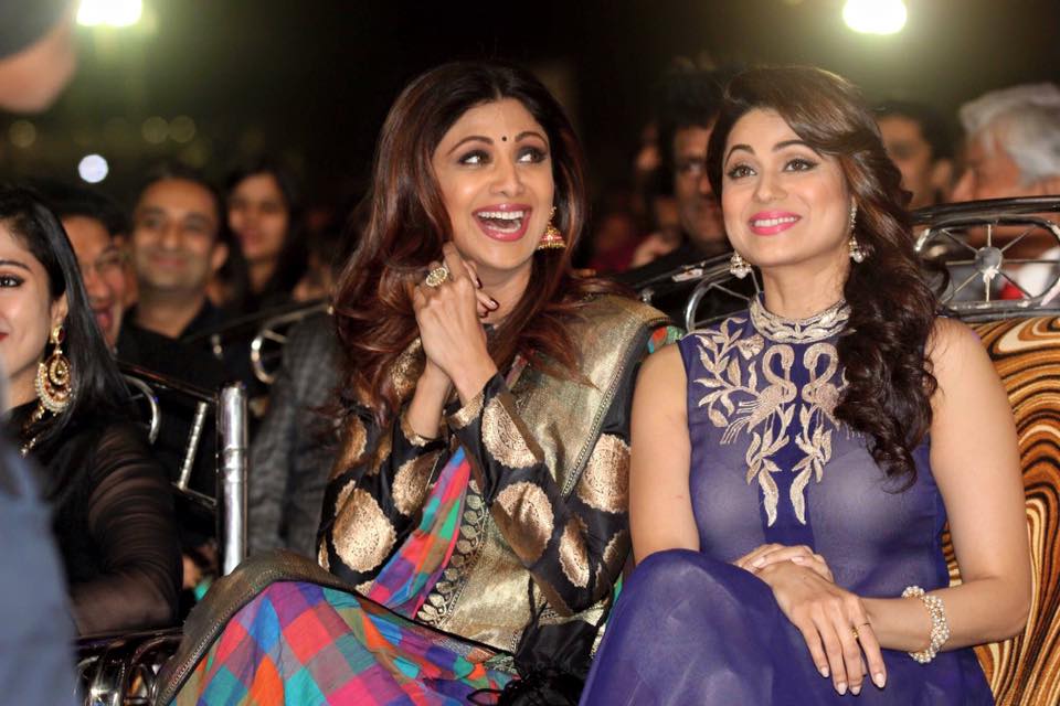 Shilpa Shetty, Shamita Shetty at Umang 2016.