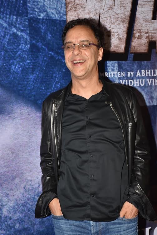 Vidhu Vinod Chopra in black at Wazir screening