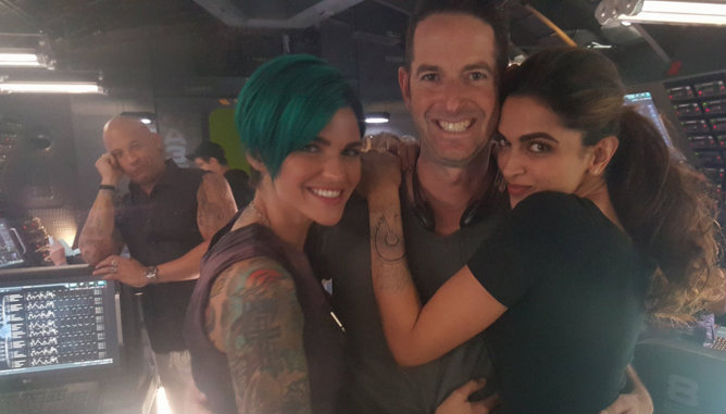 Vin Diesel's photobombing on Deepika Padukone's picture