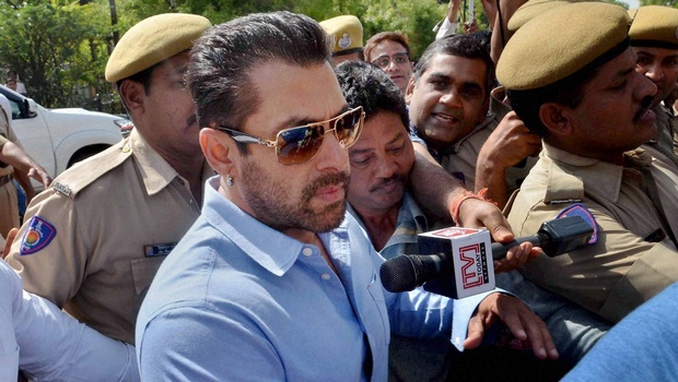 SC issues notice to Salman Khan in accident case