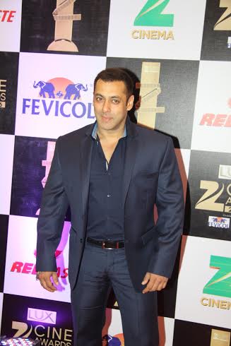 Bollywood Celebrities at Zee Cine Awards 2016