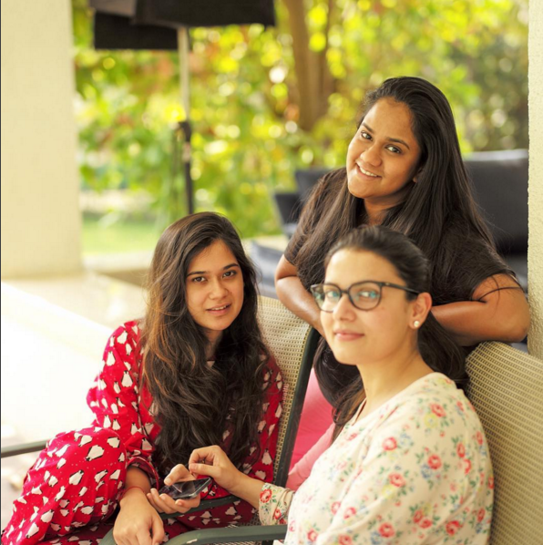 Arpita Khan with friends