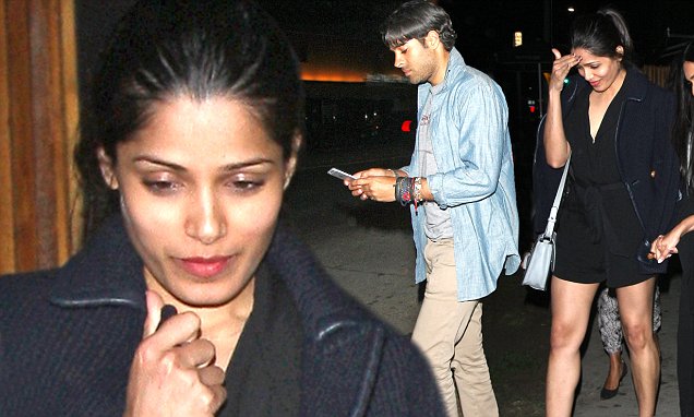 Freida Pinto , Ronnie Barcardi