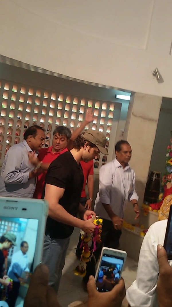 Hrithik Roshan at Shiva temple