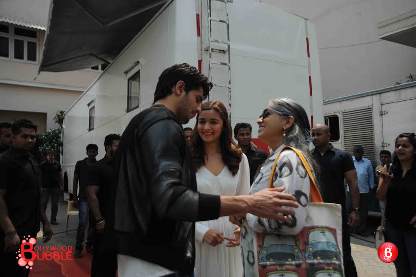 Team 'Kapoor & Sons' celebrates the film's success