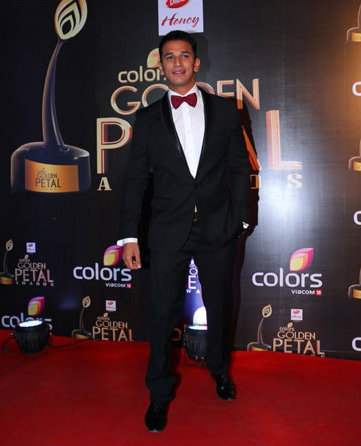 Celebs at Red Carpet of Golden Petal Awards 2016