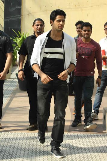 Lead Stars at Promotions of 'Kapoor & Sons'