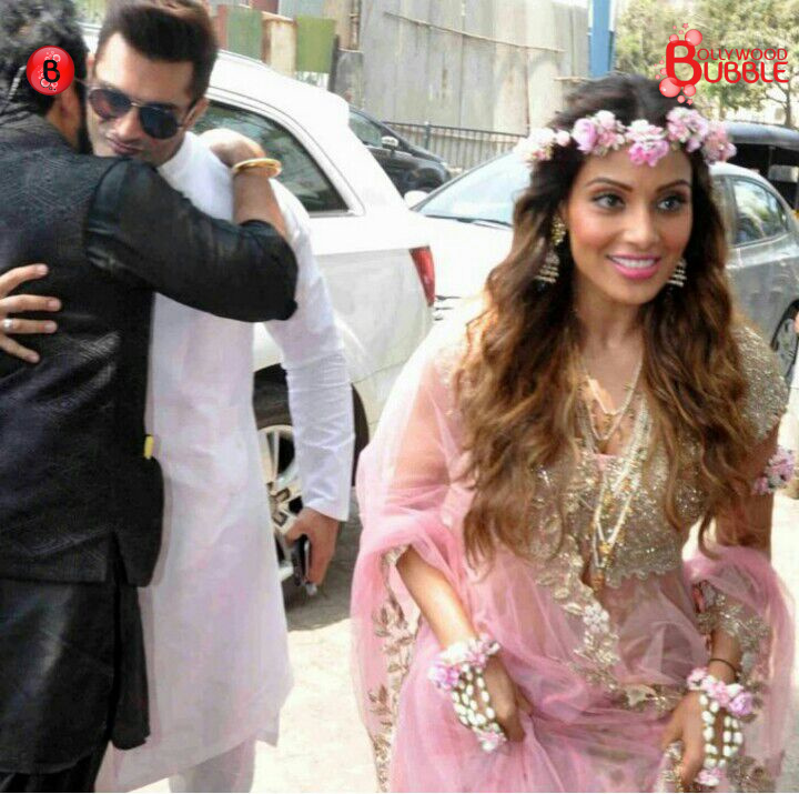 Bipasha Basu-Karan Singh Grover mehndi