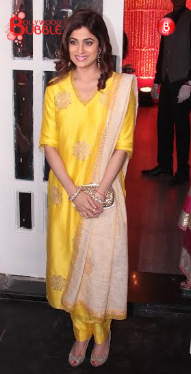 Bipasha Basu-Karan Singh Grover mehndi