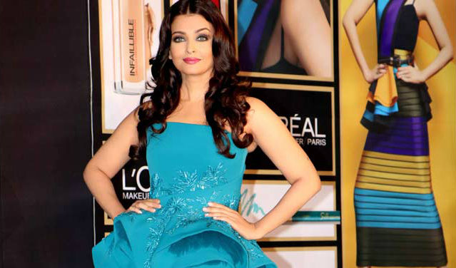 Aishwarya Rai Bachchan at L'Oreal's Cannes 2016 collection