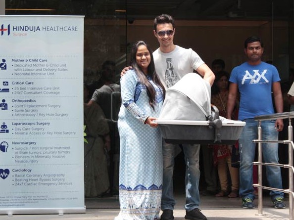 Arpita Khan and Aayush Sharma with baby