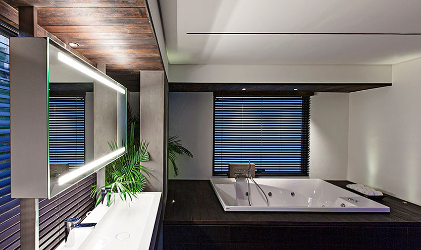 John Abraham Penthouse