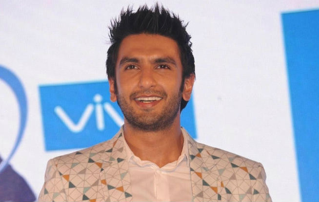 Ranveer Singh receives Master Dinanath Mangeshkar Award