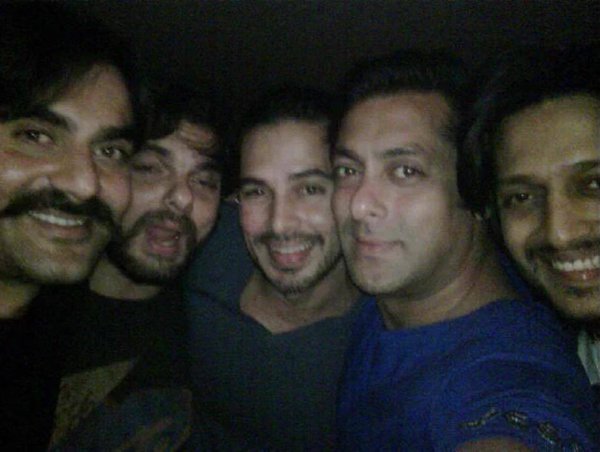 Salman, Arbaaz, Dino