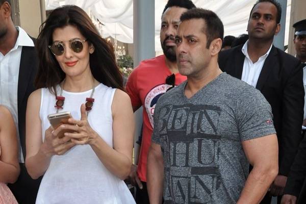 Salman Khan and Sangeeta Bijlani