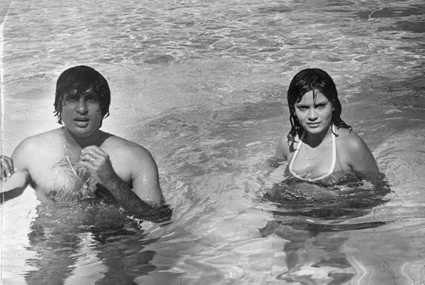 In Pictures: The sizzling chemistry between Amitabh Bachchan and Zeenat Aman