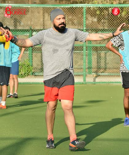 Ranbir Kapoor, Arjun Kapoor and other celebs playing football