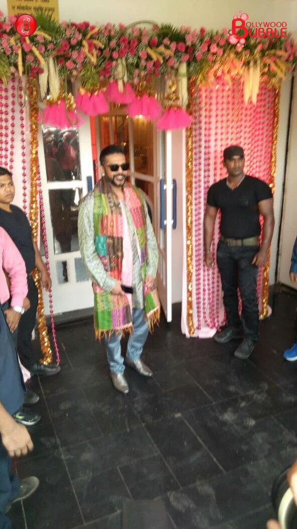 Bipasha Basu-Karan Singh Grover mehndi