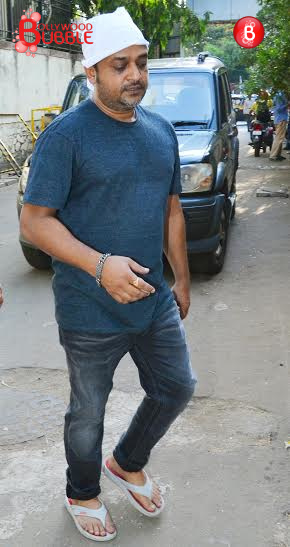 Bollywood celebs at funeral of Firoz Nadiadwala's mother