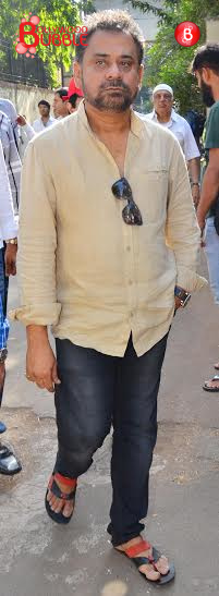 Bollywood celebs at funeral of Firoz Nadiadwala's mother