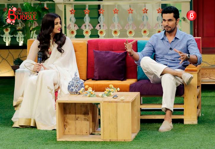 Aishwarya Rai Bachchan and team of 'Sarbjit' at 'The Kapil Sharma Show'