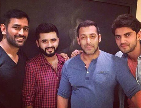 M.S. Dhoni at Salman Khan's residence