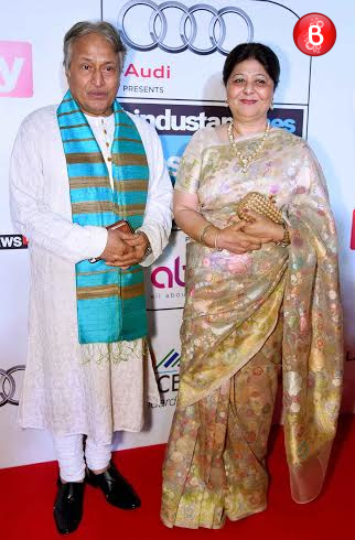 Amjad Ali Khan with wife
