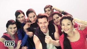 Watch: Hrithik Roshan grooving with the 6-Pack Band in #AyeRaju