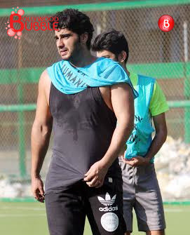 Ranbir Kapoor, Arjun Kapoor and other celebs playing football