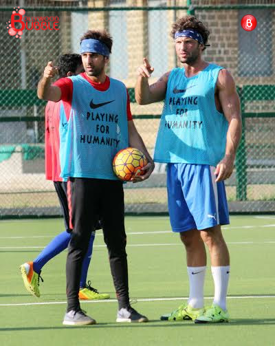 Ranbir Kapoor, Arjun Kapoor and other celebs playing football