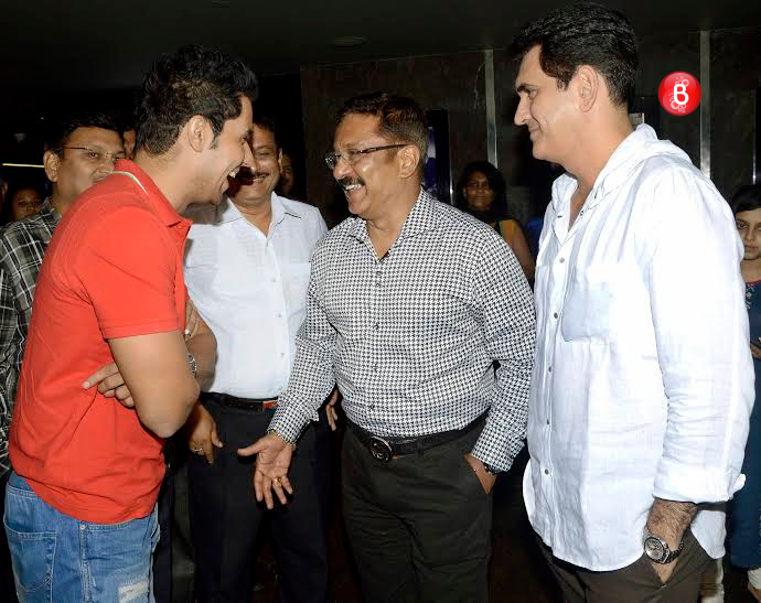 Randeep Hooda, Omung Kumar at a theatre to promote 'Sarbjit'