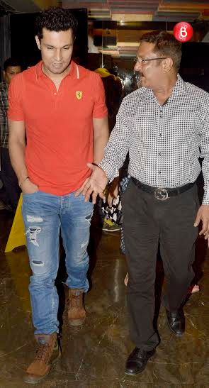 Randeep Hooda, Omung Kumar at a theatre to promote 'Sarbjit'