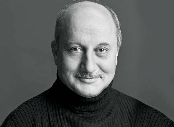Anupam Kher reaches the mark of 7 million followers