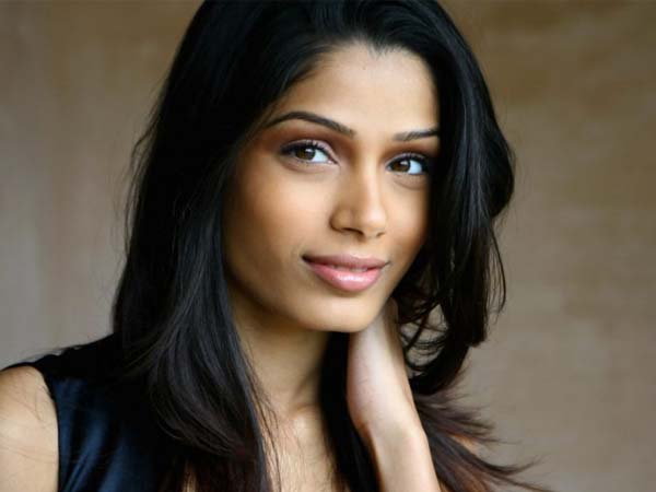 Freida Pinto smiling